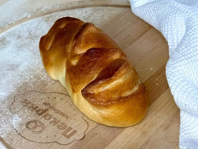 Пирожок с вишней - Хлебница