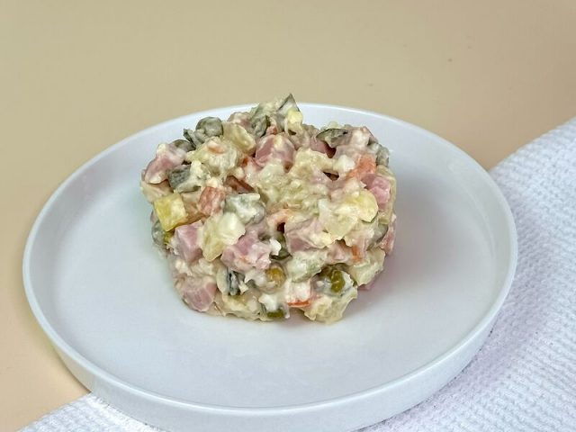 Салат Оливье - Хлебница