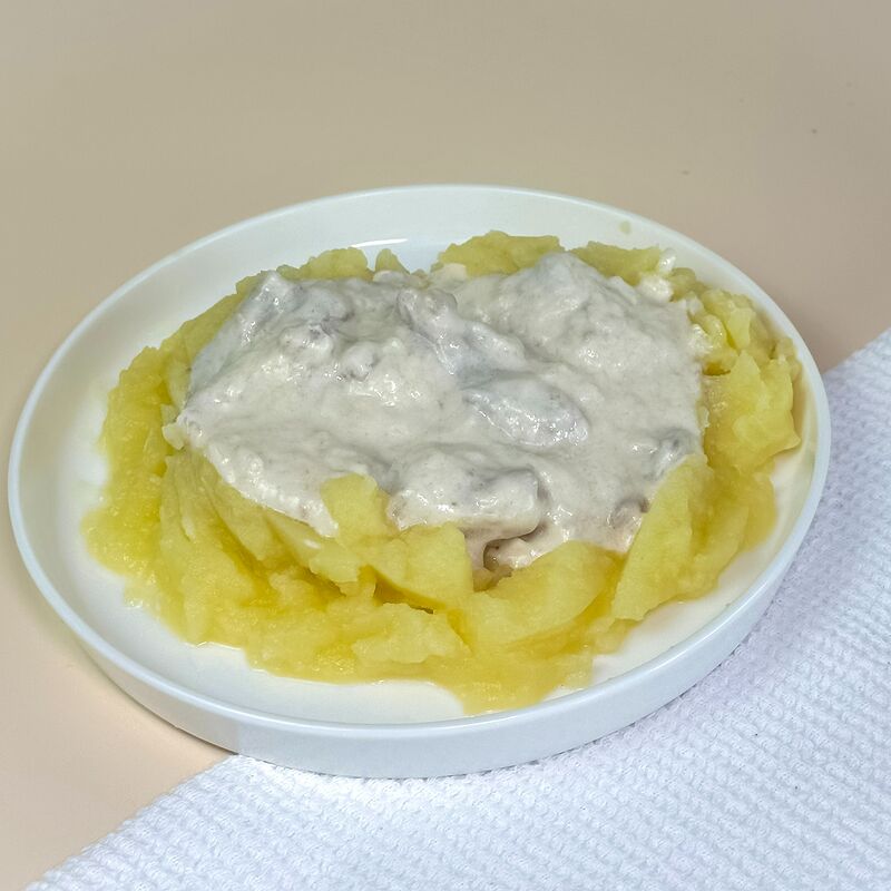 Бефстроганов с картофельным пюре - Хлебница